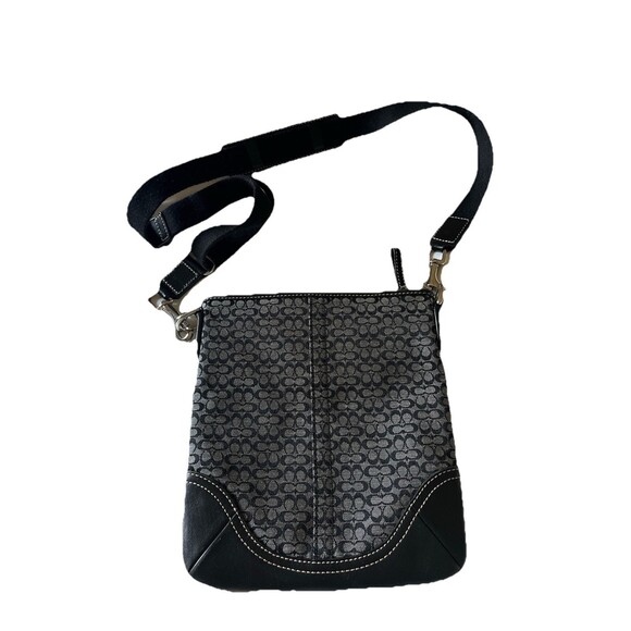 EUC Coach Crossbody C Logo Swingpack Black Signature Monogram Purse - Picture 1 of 14